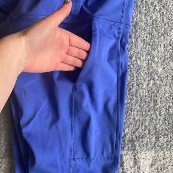 Fabletics leggings bundle #166 - Picture 6 of 7